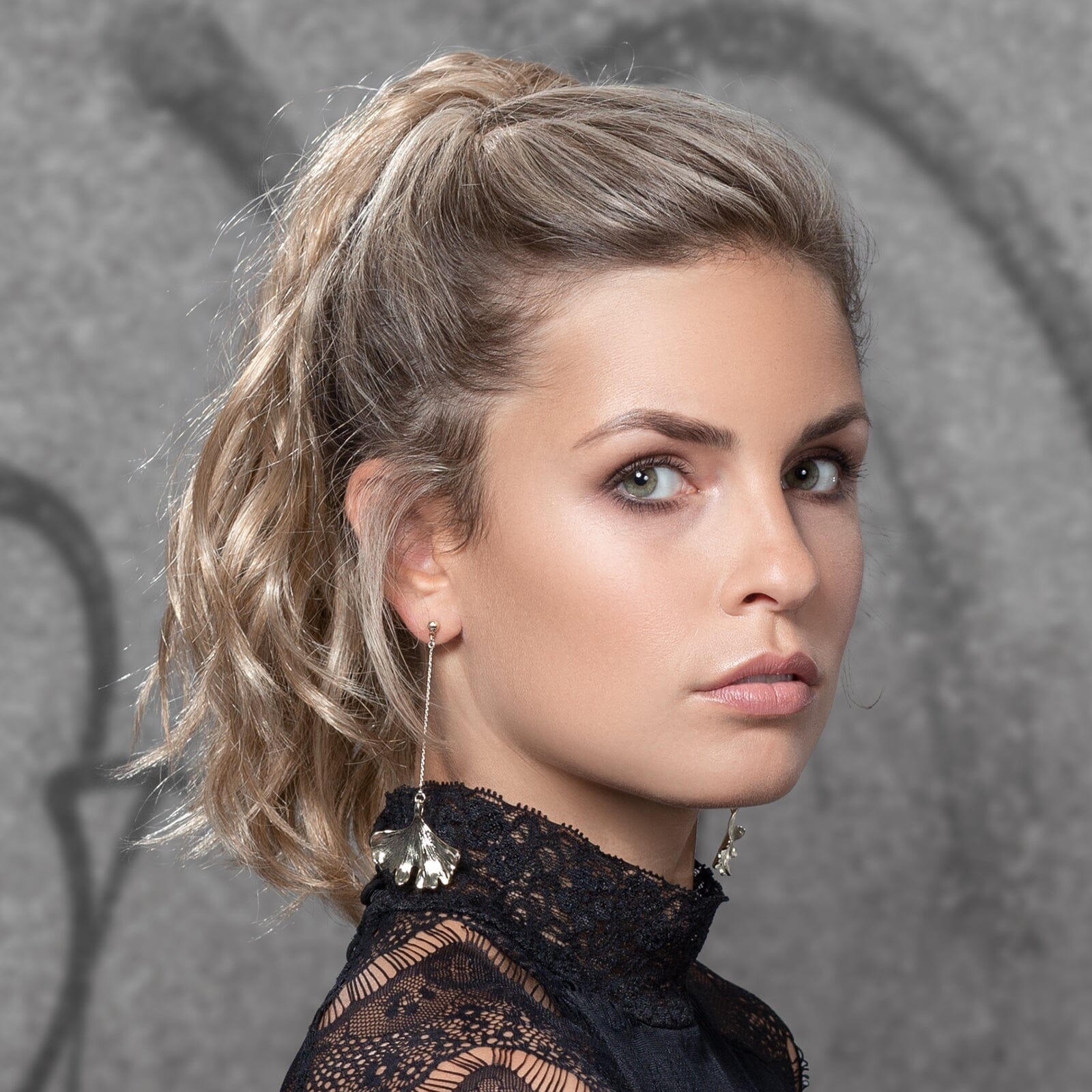 Prosecco Synthetic Clip-In Pony by Ellen Wille - FINAL SALE