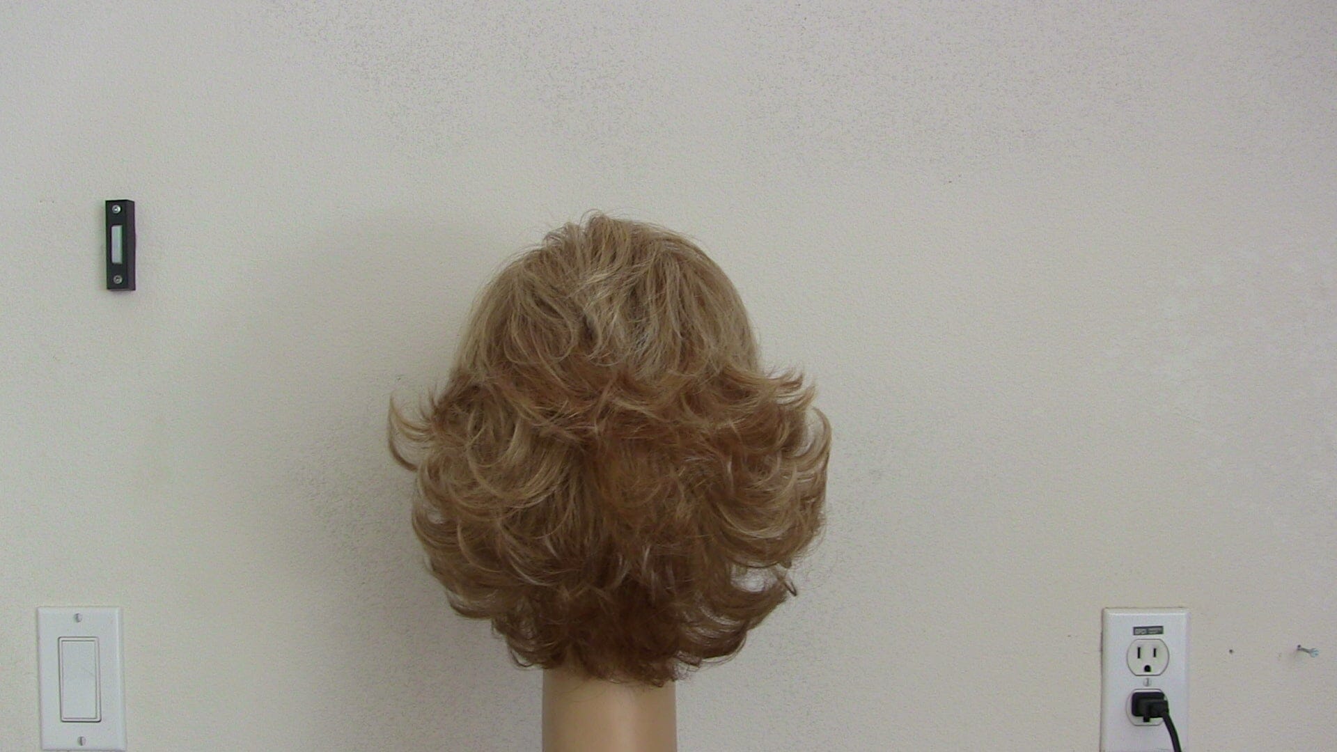 Affluence Wig by Gabor