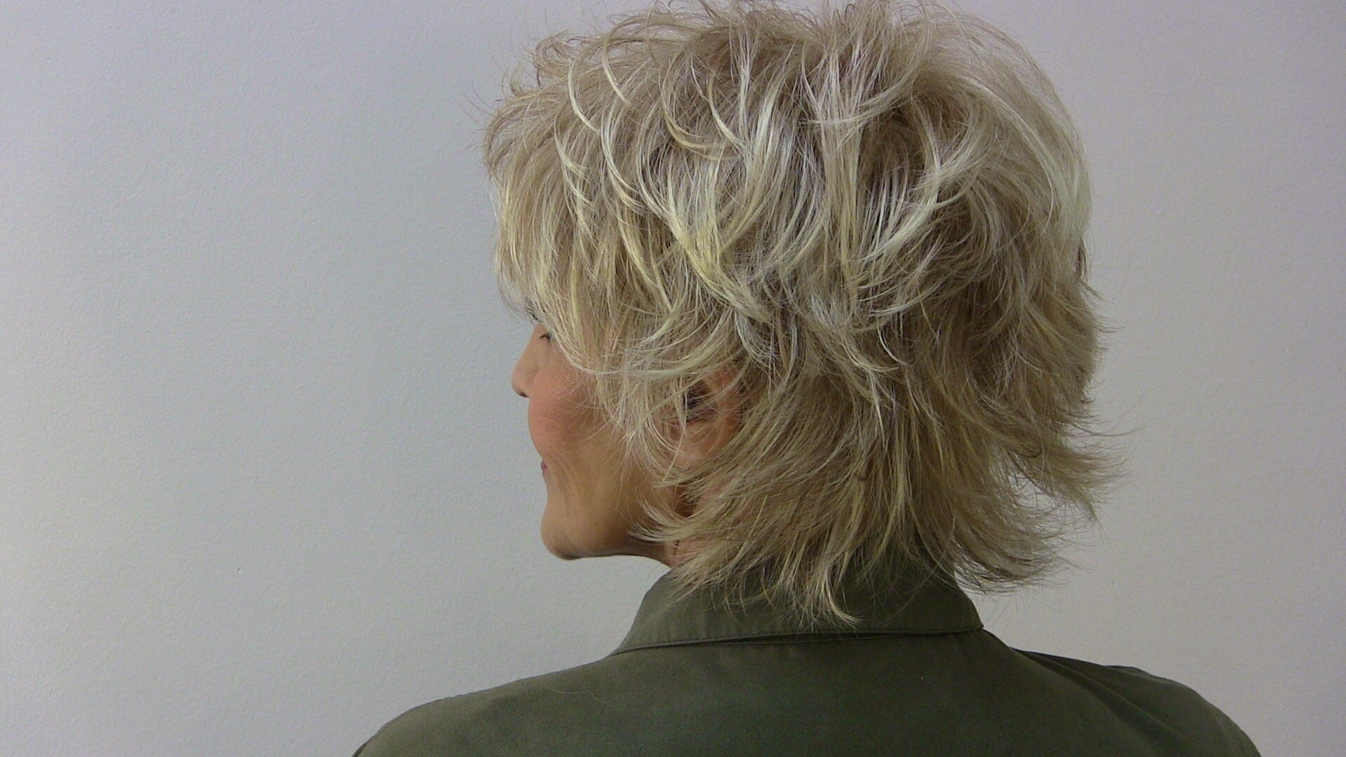 Back View of Layered Short Wigs from Wigsbypattispearls.com